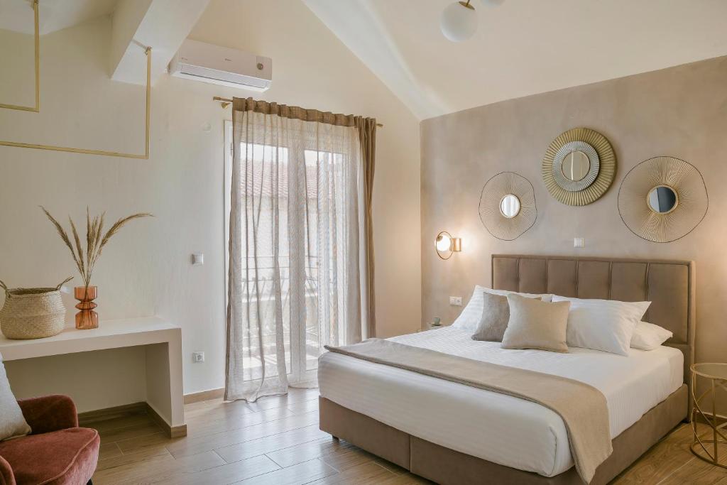 Socrates Apartments